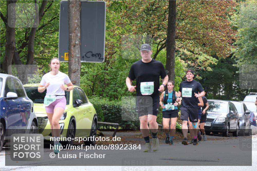 21.09.2025 - PSD Bank Halbmarathon Luisa Fischer http://msf.ph/oto/8922384 21.09.2025 12:09:18 Laufen 3305, 3694, 3300, 3890, 2956 meine-sportfotos.de