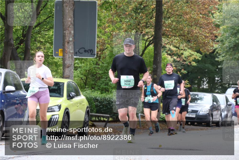 21.09.2025 - PSD Bank Halbmarathon Luisa Fischer http://msf.ph/oto/8922386 21.09.2025 12:09:18 Laufen 3305, 5, 3694, 3890 meine-sportfotos.de