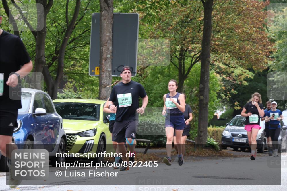 21.09.2025 - PSD Bank Halbmarathon Luisa Fischer http://msf.ph/oto/8922405 21.09.2025 12:09:22 Laufen 3890, 3386, 2956, 3022 meine-sportfotos.de