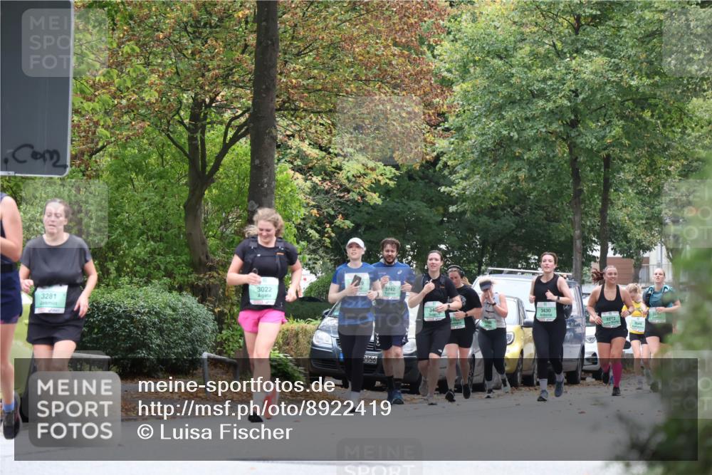 21.09.2025 - PSD Bank Halbmarathon Luisa Fischer http://msf.ph/oto/8922419 21.09.2025 12:09:24 Laufen 3281, 3022, 3742, 2956, 34, 3430, 1012, 3644 meine-sportfotos.de