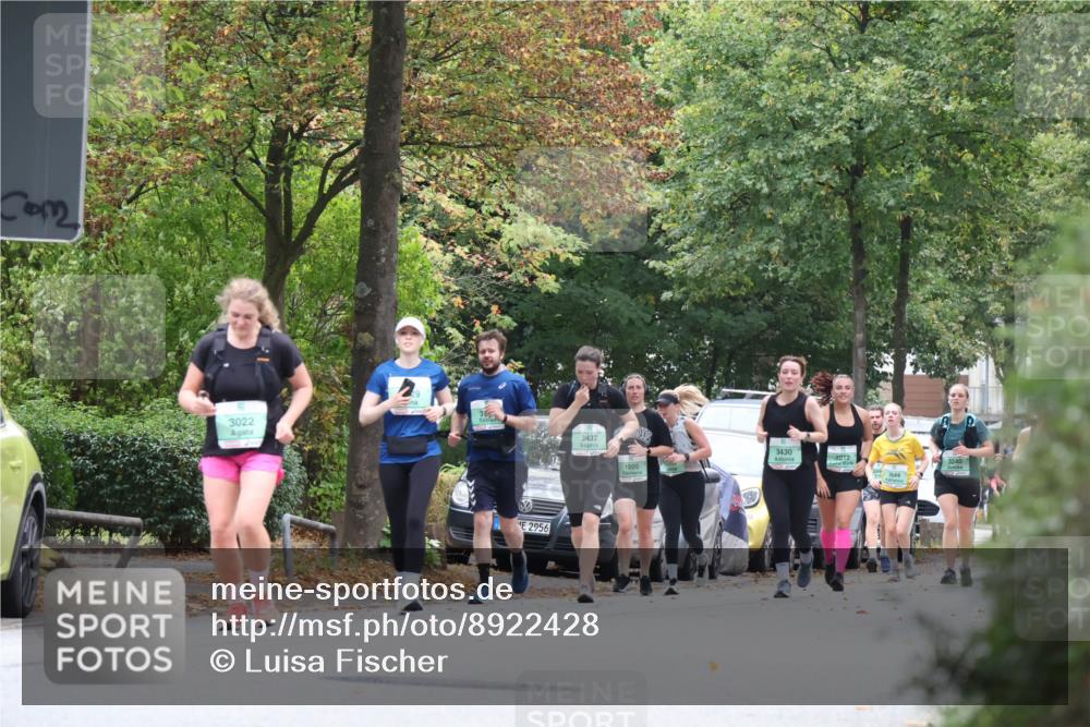 21.09.2025 - PSD Bank Halbmarathon Luisa Fischer http://msf.ph/oto/8922428 21.09.2025 12:09:25 Laufen 3022, 3, 2956, 3432, 3430, 1012, 1005, 3240, 3644 meine-sportfotos.de