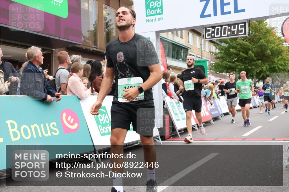 21.09.2025 - PSD Bank Halbmarathon Strokosch-Dieckow http://msf.ph/oto/8922446 21.09.2025 12:00:08 Ziel 1481, 1741, 1948, 2490, 2640, 2648, 2721, 2782, 2801, 3048, 3094, 3906, 4034, 4042 meine-sportfotos.de