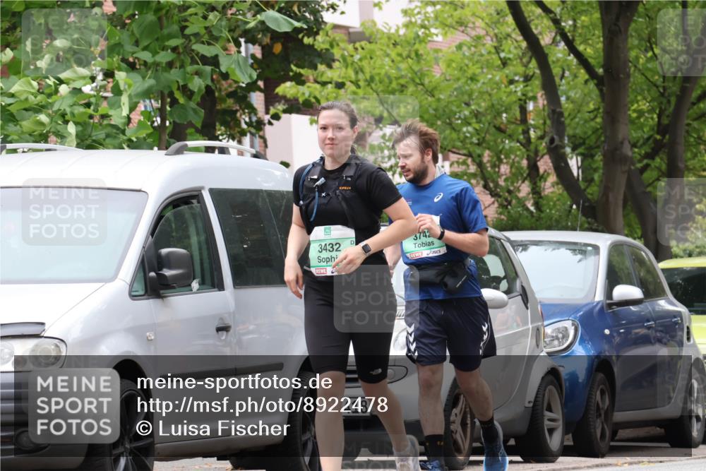 21.09.2025 - PSD Bank Halbmarathon Luisa Fischer http://msf.ph/oto/8922478 21.09.2025 12:09:35 Laufen 3432, 3742, 418 meine-sportfotos.de