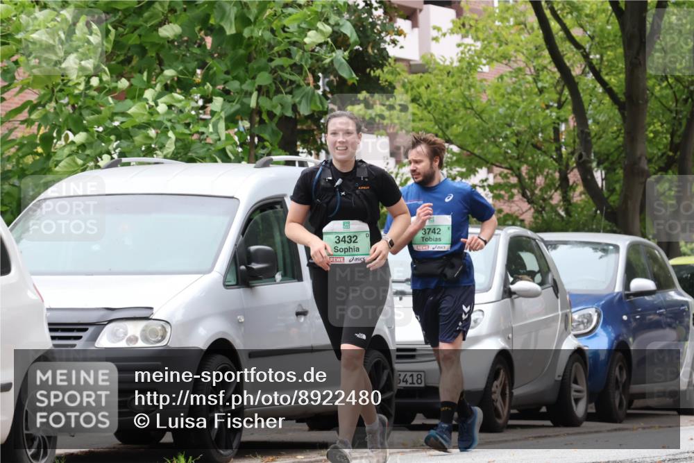 21.09.2025 - PSD Bank Halbmarathon Luisa Fischer http://msf.ph/oto/8922480 21.09.2025 12:09:36 Laufen 3432, 3742, 6418 meine-sportfotos.de