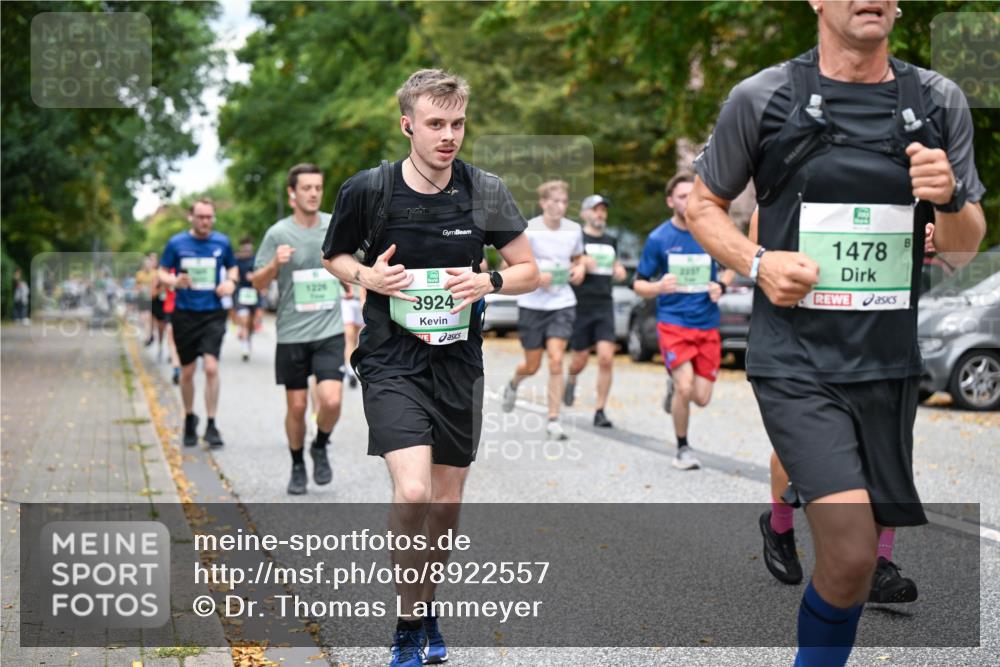 21.09.2025 - PSD Bank Halbmarathon Dr. Thomas Lammeyer http://msf.ph/oto/8922557 21.09.2025 10:42:01 Laufen 1226, 3924, 1478 meine-sportfotos.de