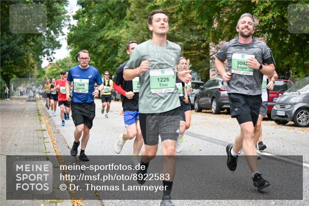 21.09.2025 - PSD Bank Halbmarathon Dr. Thomas Lammeyer http://msf.ph/oto/8922583 21.09.2025 10:42:03 Laufen 1226, 1929, 2, 9, 4, 3092, 4915 meine-sportfotos.de