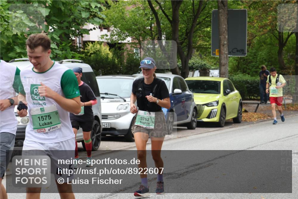 21.09.2025 - PSD Bank Halbmarathon Luisa Fischer http://msf.ph/oto/8922607 21.09.2025 12:10:18 Laufen 1575, 3418, 3762 meine-sportfotos.de