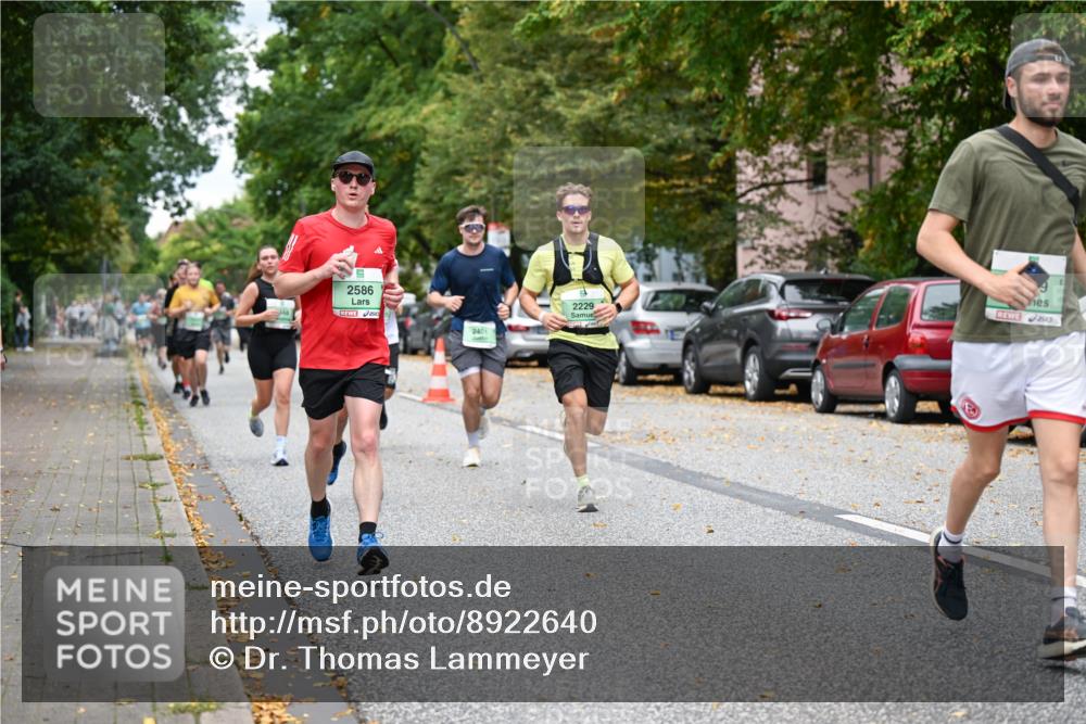 21.09.2025 - PSD Bank Halbmarathon Dr. Thomas Lammeyer http://msf.ph/oto/8922640 21.09.2025 10:42:06 Laufen 2586, 2229, 2401 meine-sportfotos.de