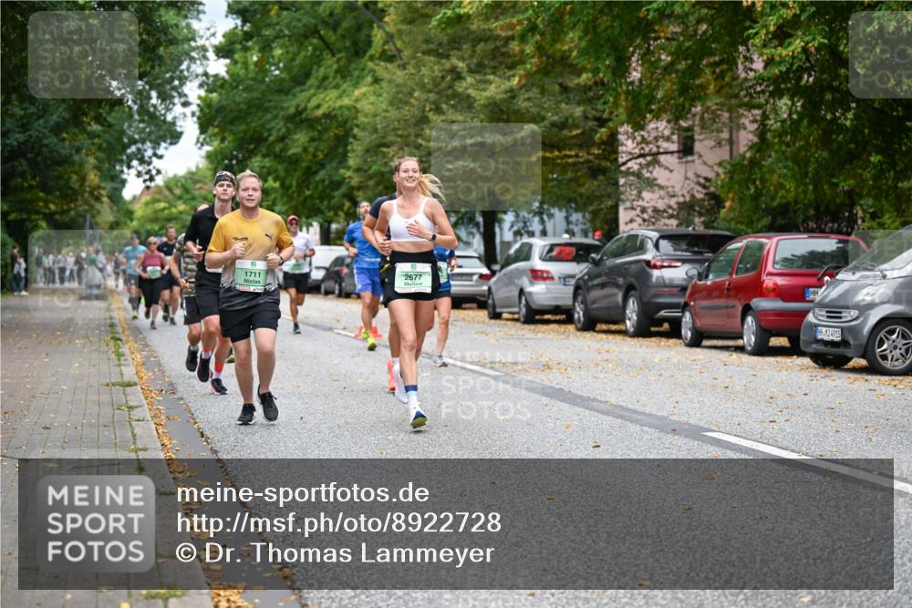 21.09.2025 - PSD Bank Halbmarathon Dr. Thomas Lammeyer http://msf.ph/oto/8922728 21.09.2025 10:42:10 Laufen 2677, 1711, 4915 meine-sportfotos.de