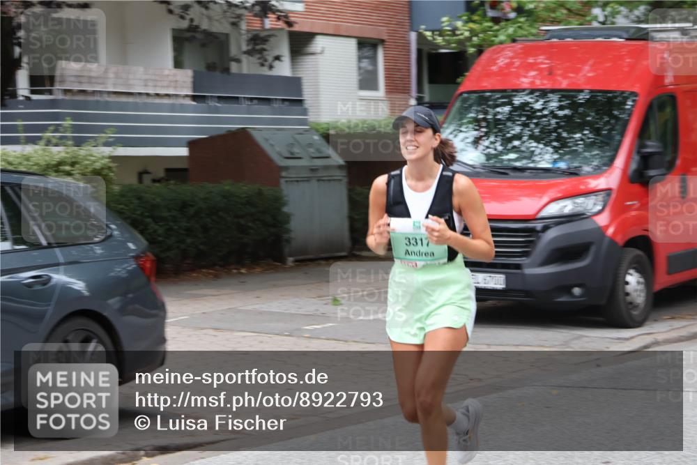 21.09.2025 - PSD Bank Halbmarathon Luisa Fischer http://msf.ph/oto/8922793 21.09.2025 12:13:26 Laufen 3317 meine-sportfotos.de