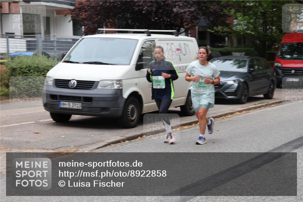 21.09.2025 - PSD Bank Halbmarathon Luisa Fischer http://msf.ph/oto/8922858 21.09.2025 12:14:08 Laufen 3910, 3300, 3277 meine-sportfotos.de