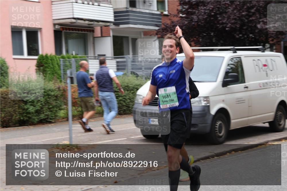21.09.2025 - PSD Bank Halbmarathon Luisa Fischer http://msf.ph/oto/8922916 21.09.2025 12:14:21 Laufen 1681 meine-sportfotos.de