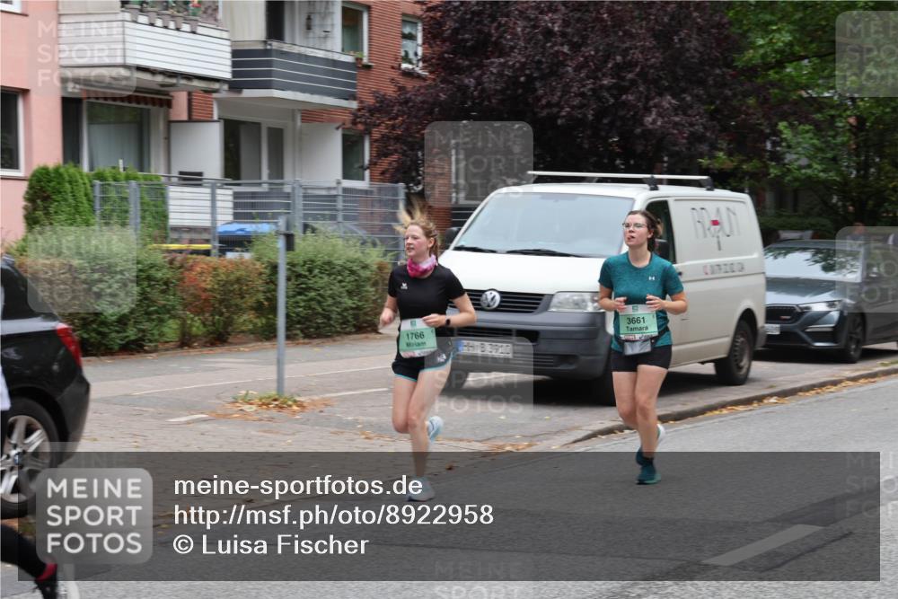 21.09.2025 - PSD Bank Halbmarathon Luisa Fischer http://msf.ph/oto/8922958 21.09.2025 12:14:37 Laufen 1766, 3910, 3661 meine-sportfotos.de