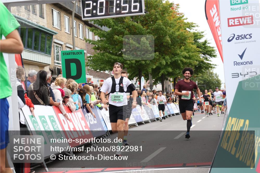 21.09.2025 - PSD Bank Halbmarathon Strokosch-Dieckow http://msf.ph/oto/8922981 21.09.2025 12:01:19 Ziel 1764, 2093, 2498, 2661, 2683, 3182, 3956 meine-sportfotos.de