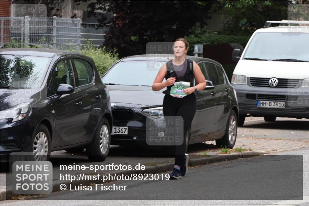 21.09.2025 - PSD Bank Halbmarathon Luisa Fischer http://msf.ph/oto/8923019 21.09.2025 12:15:15 Laufen 1367, 3981, 3910 meine-sportfotos.de