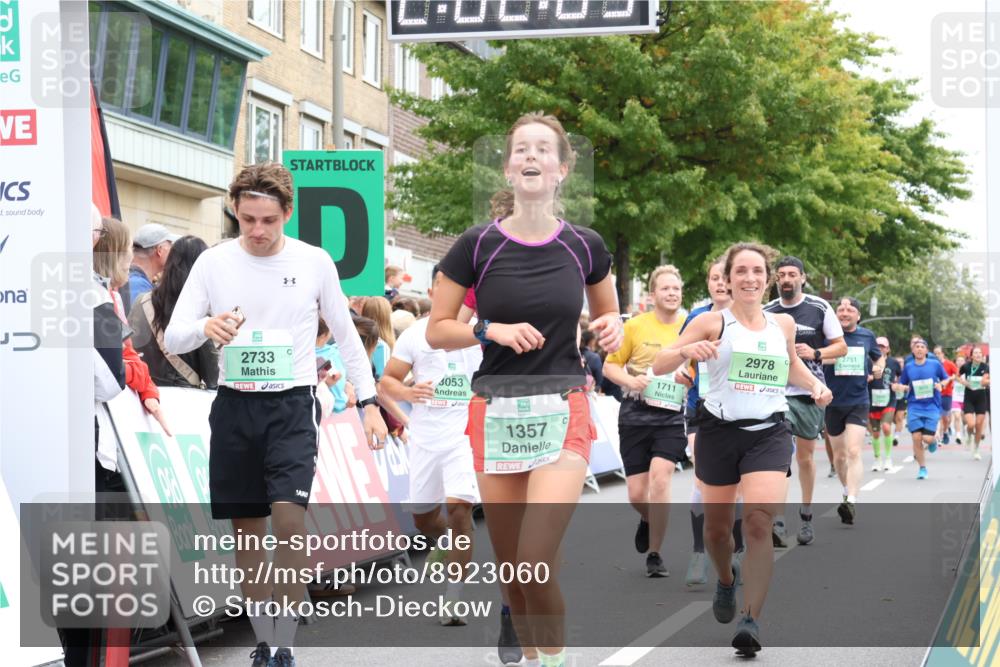 21.09.2025 - PSD Bank Halbmarathon Strokosch-Dieckow http://msf.ph/oto/8923060 21.09.2025 12:01:29 Ziel 1357, 1711, 2498, 2597, 2733, 2751, 2978, 3053, 3083, 3098, 3186, 3964 meine-sportfotos.de