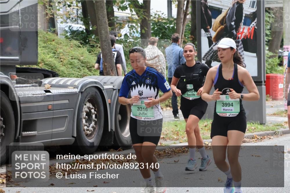 21.09.2025 - PSD Bank Halbmarathon Luisa Fischer http://msf.ph/oto/8923140 21.09.2025 12:22:24 Laufen 3316, 0884, 31, 99, 3994 meine-sportfotos.de