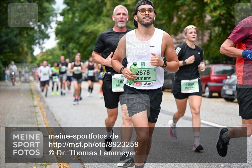 21.09.2025 - PSD Bank Halbmarathon Dr. Thomas Lammeyer http://msf.ph/oto/8923259 21.09.2025 10:42:40 Laufen 16, 2678, 1059 meine-sportfotos.de