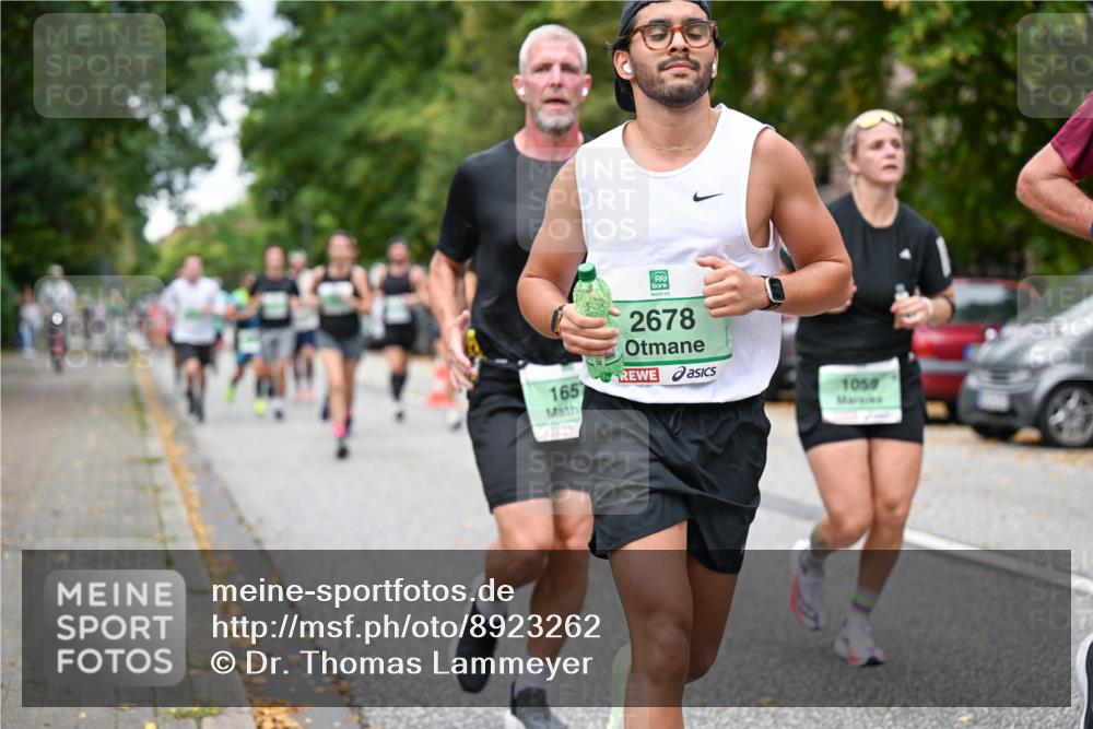 21.09.2025 - PSD Bank Halbmarathon Dr. Thomas Lammeyer http://msf.ph/oto/8923262 21.09.2025 10:42:40 Laufen 165, 2678, 1059 meine-sportfotos.de
