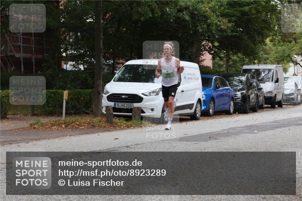 21.09.2025 - PSD Bank Halbmarathon Luisa Fischer http://msf.ph/oto/8923289 21.09.2025 11:04:41 Laufen 210, 1807 meine-sportfotos.de