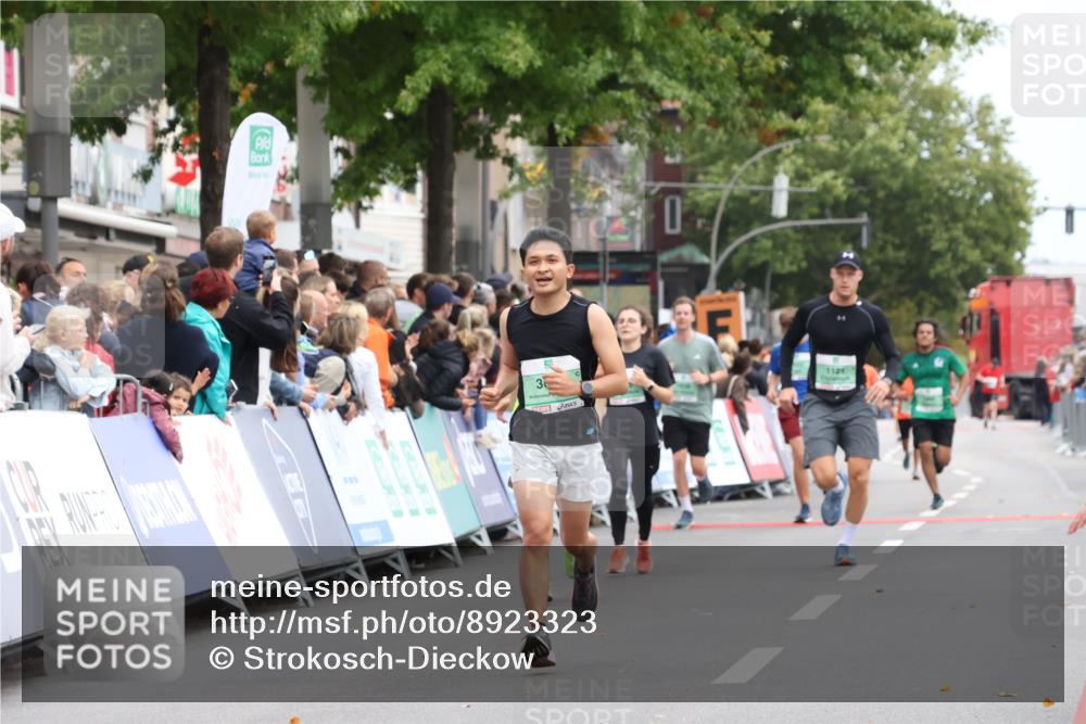 21.09.2025 - PSD Bank Halbmarathon Strokosch-Dieckow http://msf.ph/oto/8923323 21.09.2025 12:02:25 Ziel 2966, 3085 meine-sportfotos.de