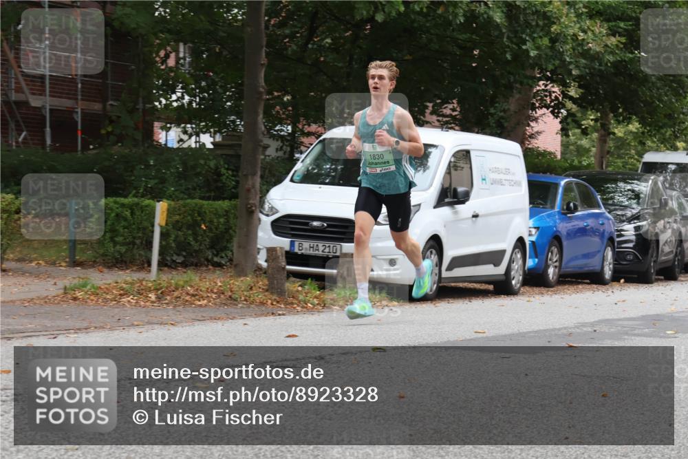 21.09.2025 - PSD Bank Halbmarathon Luisa Fischer http://msf.ph/oto/8923328 21.09.2025 11:06:01 Laufen 210, 1830 meine-sportfotos.de