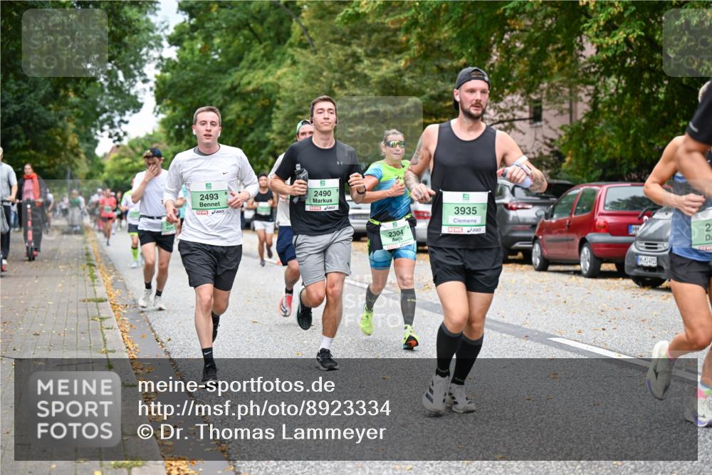 21.09.2025 - PSD Bank Halbmarathon Dr. Thomas Lammeyer http://msf.ph/oto/8923334 21.09.2025 10:42:45 Laufen 2493, 9, 2490, 2304, 3935, 20, 4915 meine-sportfotos.de