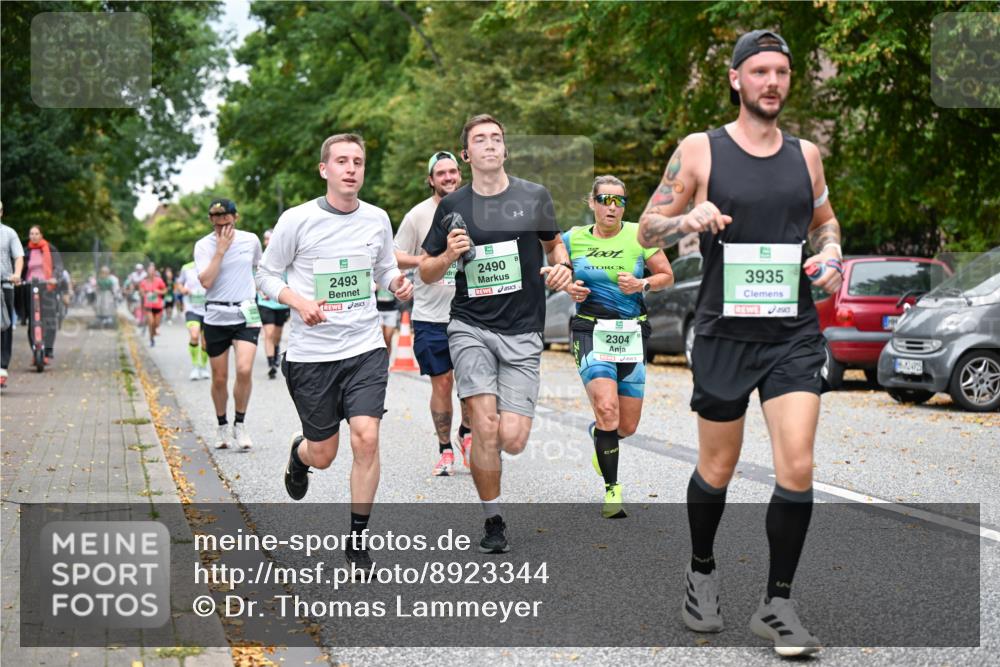 21.09.2025 - PSD Bank Halbmarathon Dr. Thomas Lammeyer http://msf.ph/oto/8923344 21.09.2025 10:42:45 Laufen 9, 2493, 2490, 2304, 3935 meine-sportfotos.de