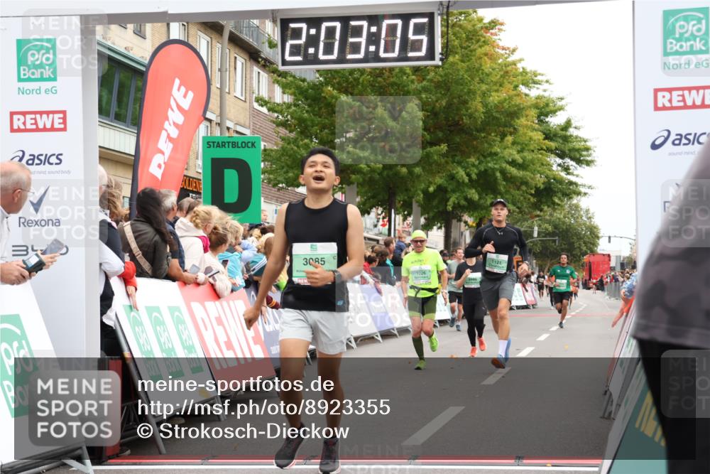 21.09.2025 - PSD Bank Halbmarathon Strokosch-Dieckow http://msf.ph/oto/8923355 21.09.2025 12:02:28 Ziel 1026, 1121, 3085, 3105 meine-sportfotos.de