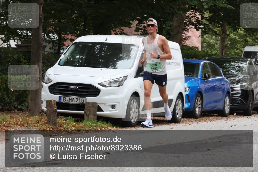 21.09.2025 - PSD Bank Halbmarathon Luisa Fischer http://msf.ph/oto/8923386 21.09.2025 11:07:00 Laufen 210, 1825 meine-sportfotos.de