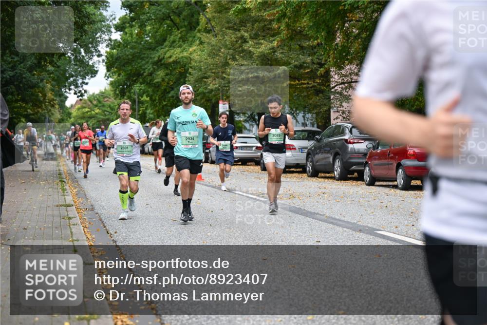 21.09.2025 - PSD Bank Halbmarathon Dr. Thomas Lammeyer http://msf.ph/oto/8923407 21.09.2025 10:42:49 Laufen 2301, 2934, 3896, 3085 meine-sportfotos.de