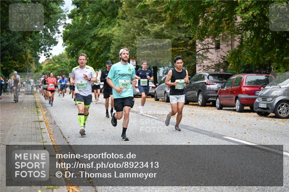 21.09.2025 - PSD Bank Halbmarathon Dr. Thomas Lammeyer http://msf.ph/oto/8923413 21.09.2025 10:42:49 Laufen 2301, 2934, 3896, 3085, 4915 meine-sportfotos.de