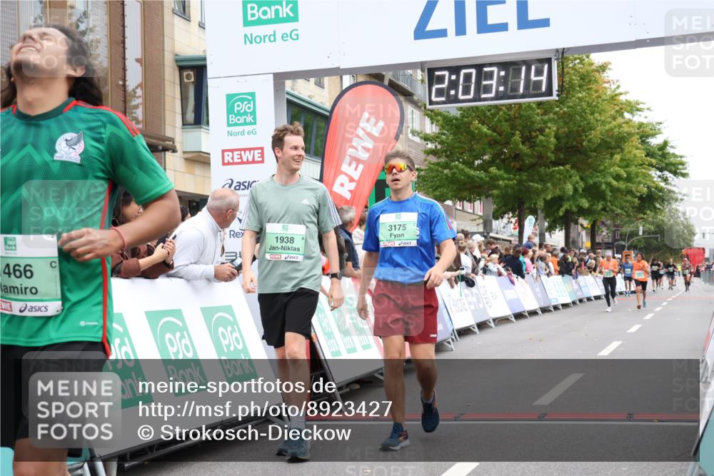 21.09.2025 - PSD Bank Halbmarathon Strokosch-Dieckow http://msf.ph/oto/8923427 21.09.2025 12:02:37 Ziel 1026, 1121, 1466, 1938, 3105, 3175 meine-sportfotos.de