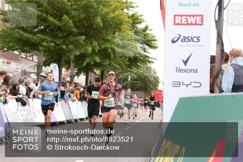 21.09.2025 - PSD Bank Halbmarathon Strokosch-Dieckow http://msf.ph/oto/8923521 21.09.2025 12:02:51 Ziel 2448, 3087, 3114, 3130 meine-sportfotos.de