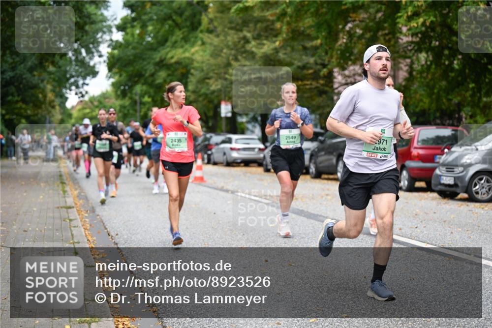 21.09.2025 - PSD Bank Halbmarathon Dr. Thomas Lammeyer http://msf.ph/oto/8923526 21.09.2025 10:42:55 Laufen 2435, 2549, 971 meine-sportfotos.de