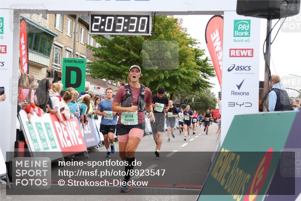 21.09.2025 - PSD Bank Halbmarathon Strokosch-Dieckow http://msf.ph/oto/8923547 21.09.2025 12:02:53 Ziel 2448, 3114, 3130 meine-sportfotos.de