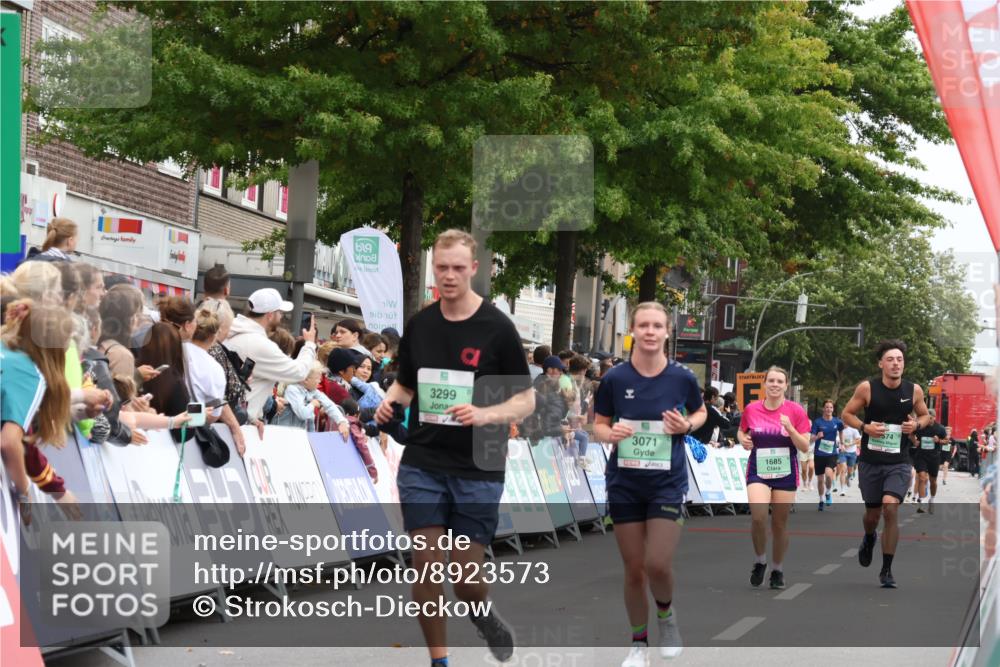 21.09.2025 - PSD Bank Halbmarathon Strokosch-Dieckow http://msf.ph/oto/8923573 21.09.2025 12:02:56 Ziel 2448, 3071, 3114, 3130, 3299 meine-sportfotos.de