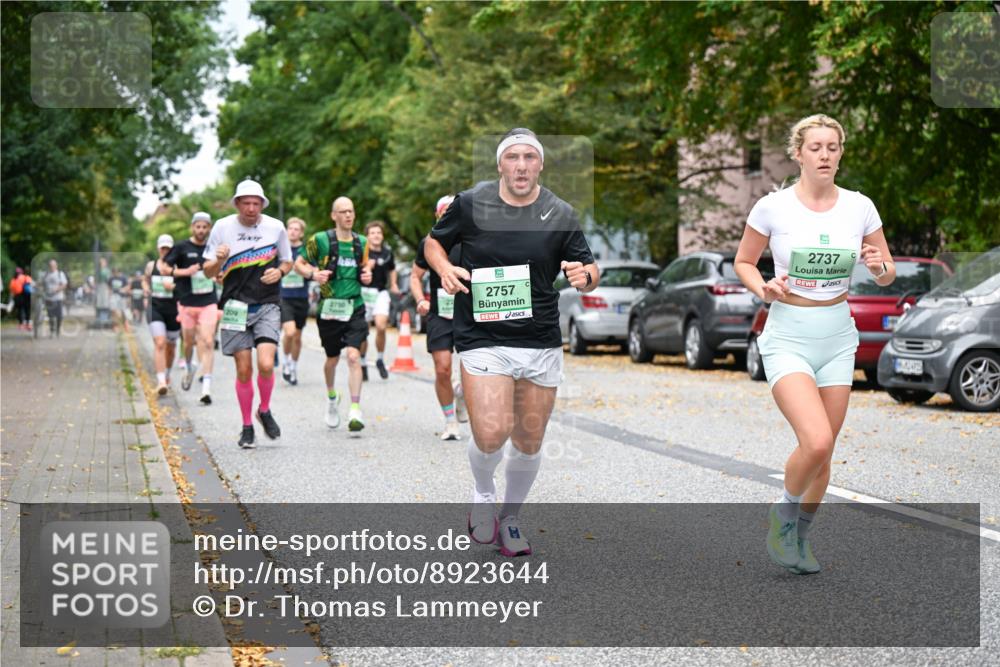 21.09.2025 - PSD Bank Halbmarathon Dr. Thomas Lammeyer http://msf.ph/oto/8923644 21.09.2025 10:43:01 Laufen 209, 2750, 2757, 2737 meine-sportfotos.de