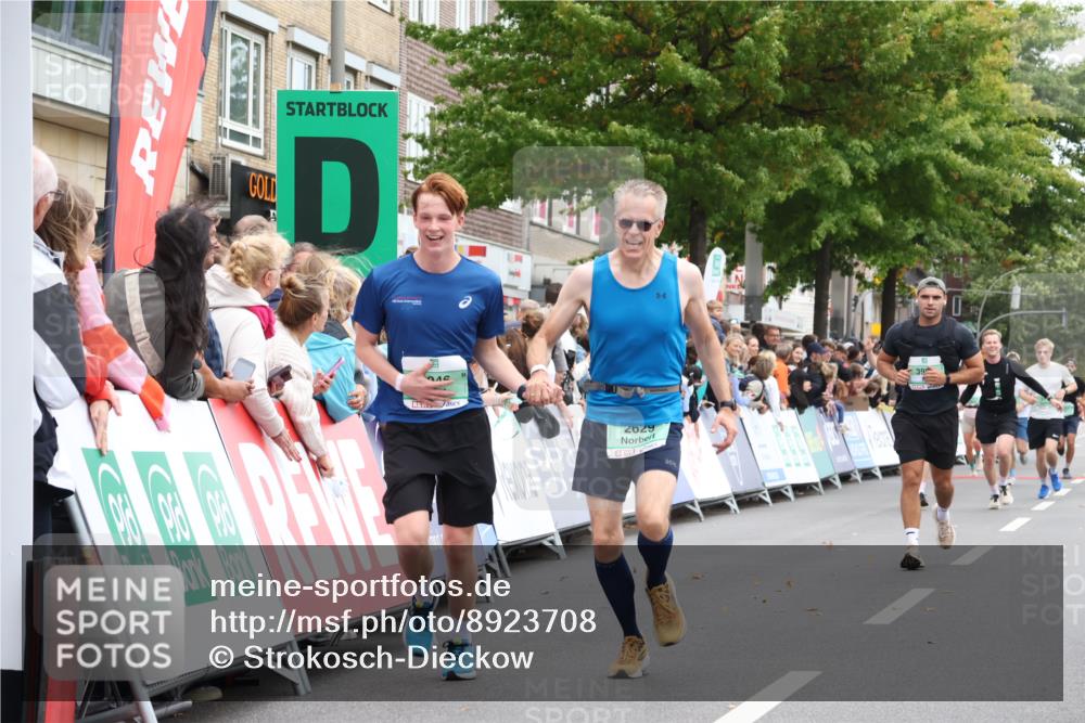 21.09.2025 - PSD Bank Halbmarathon Strokosch-Dieckow http://msf.ph/oto/8923708 21.09.2025 12:03:10 Ziel 1574, 1685, 2629, 3418, 3986 meine-sportfotos.de