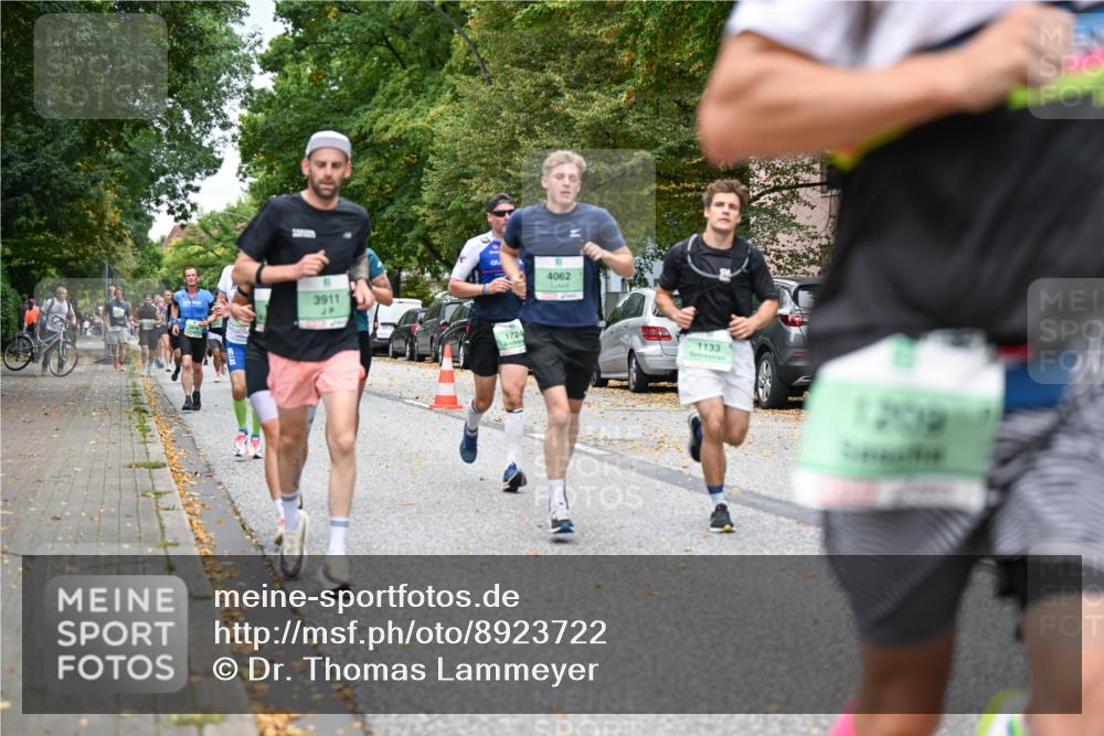 21.09.2025 - PSD Bank Halbmarathon Dr. Thomas Lammeyer http://msf.ph/oto/8923722 21.09.2025 10:43:05 Laufen 3911, 1724, 4062, 1133, 1209 meine-sportfotos.de