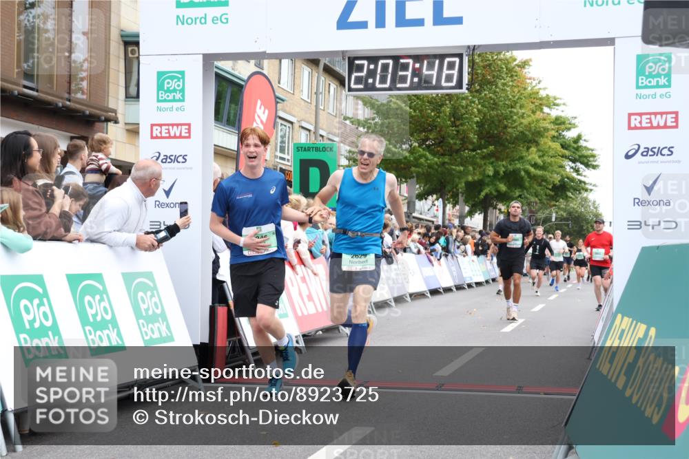 21.09.2025 - PSD Bank Halbmarathon Strokosch-Dieckow http://msf.ph/oto/8923725 21.09.2025 12:03:11 Ziel 1574, 2629, 3418, 3986 meine-sportfotos.de