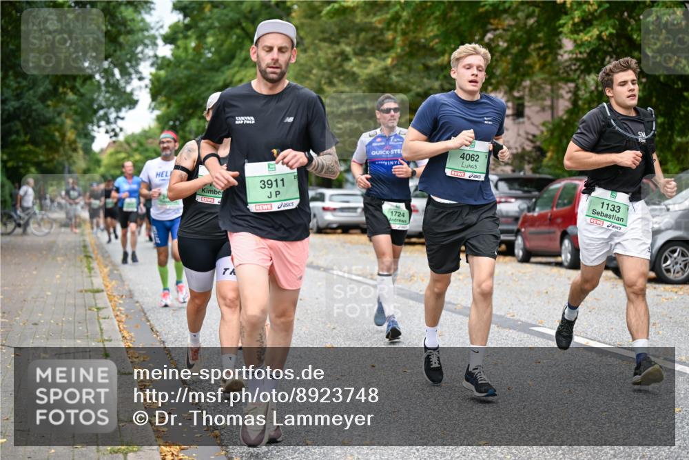 21.09.2025 - PSD Bank Halbmarathon Dr. Thomas Lammeyer http://msf.ph/oto/8923748 21.09.2025 10:43:06 Laufen 3911, 1724, 4062, 1133 meine-sportfotos.de