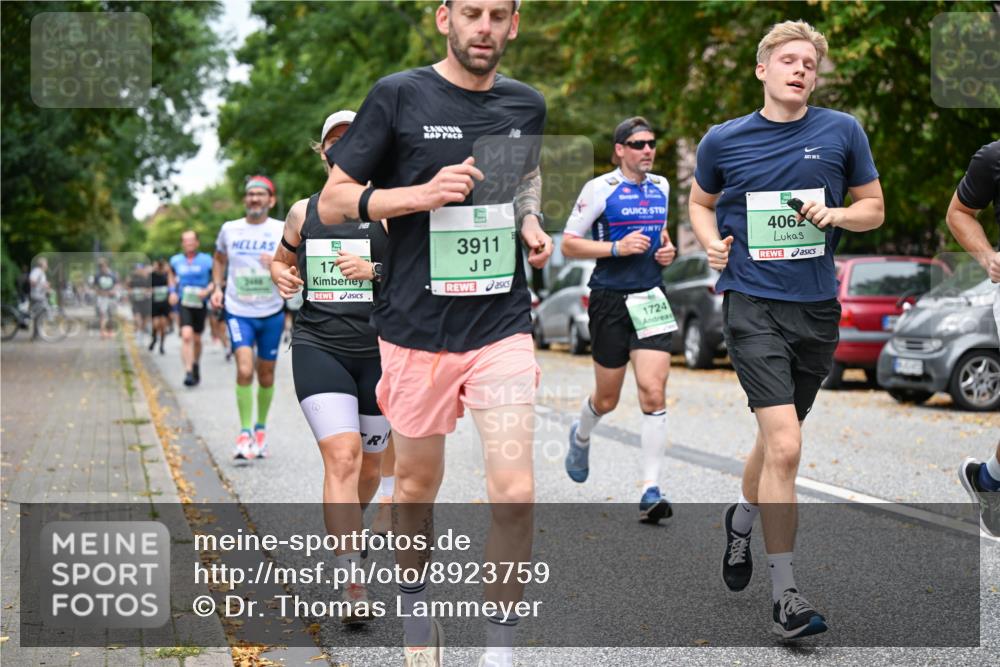 21.09.2025 - PSD Bank Halbmarathon Dr. Thomas Lammeyer http://msf.ph/oto/8923759 21.09.2025 10:43:06 Laufen 2408, 17, 3911, 1724, 4062 meine-sportfotos.de