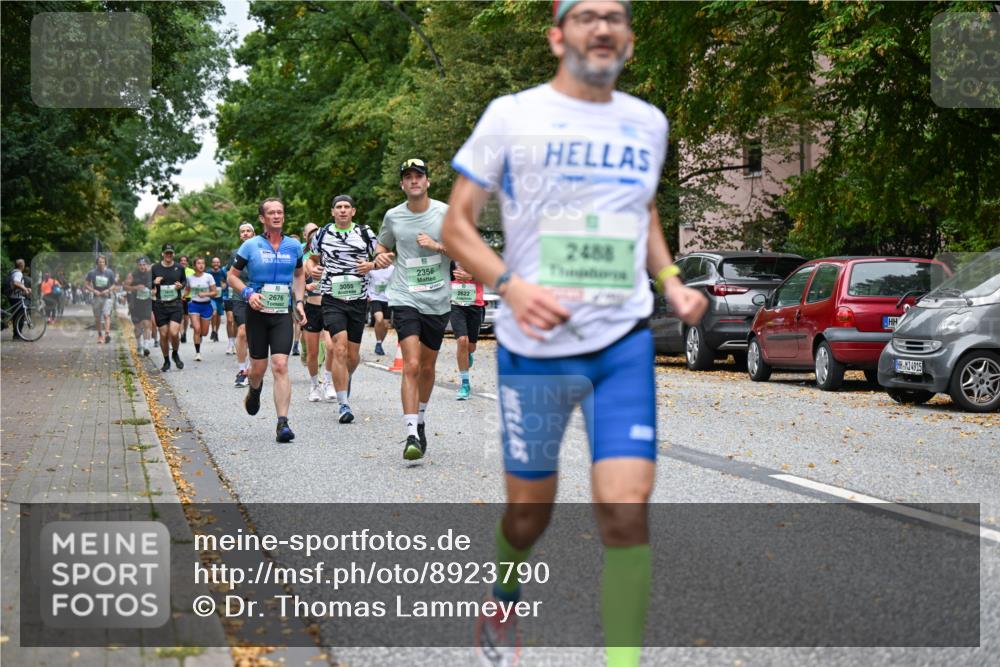 21.09.2025 - PSD Bank Halbmarathon Dr. Thomas Lammeyer http://msf.ph/oto/8923790 21.09.2025 10:43:09 Laufen 2676, 3055, 2356, 2488, 4915 meine-sportfotos.de