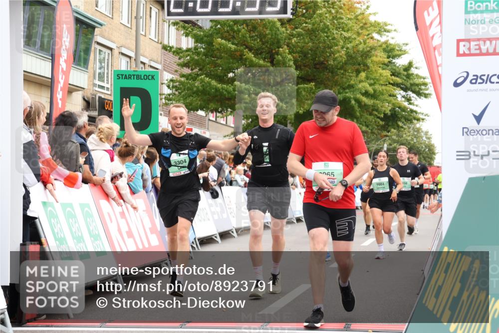 21.09.2025 - PSD Bank Halbmarathon Strokosch-Dieckow http://msf.ph/oto/8923791 21.09.2025 12:03:16 Ziel 1141, 1458, 1664, 2629, 3113, 3965, 3986 meine-sportfotos.de