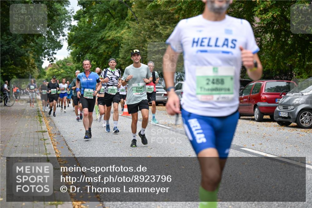 21.09.2025 - PSD Bank Halbmarathon Dr. Thomas Lammeyer http://msf.ph/oto/8923796 21.09.2025 10:43:09 Laufen 70, 3, 3055, 2676, 2356, 2622, 2488, 4915 meine-sportfotos.de