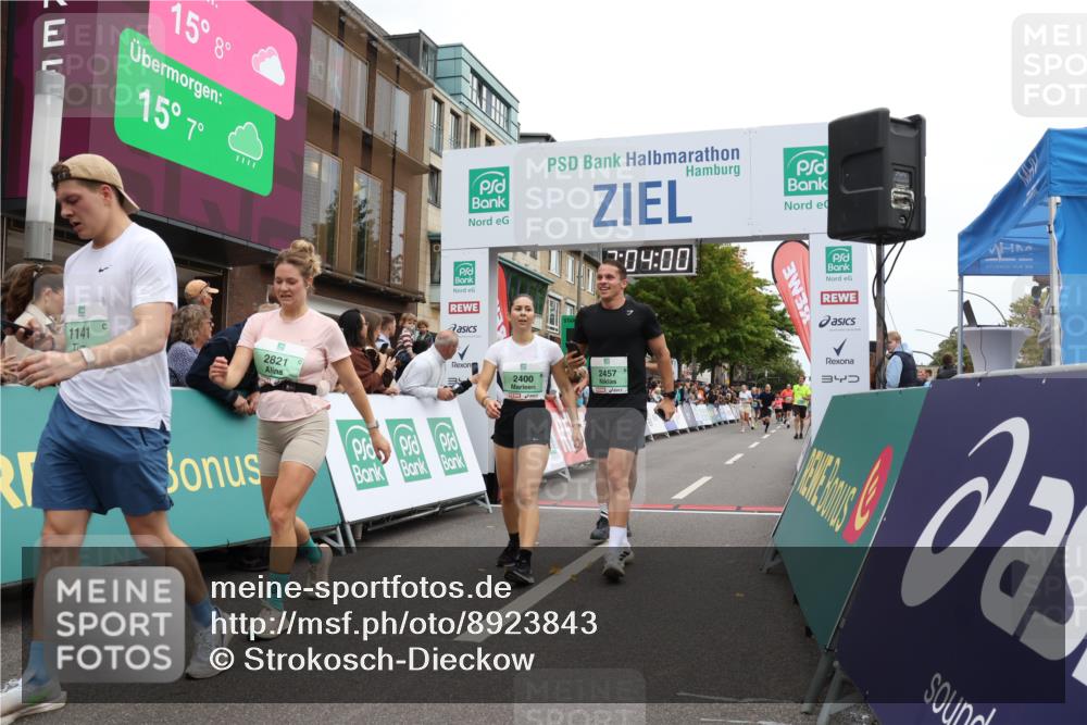 21.09.2025 - PSD Bank Halbmarathon Strokosch-Dieckow http://msf.ph/oto/8923843 21.09.2025 12:03:24 Ziel 1141, 1458, 1664, 2337, 2400, 2457, 2821, 3113, 3965 meine-sportfotos.de