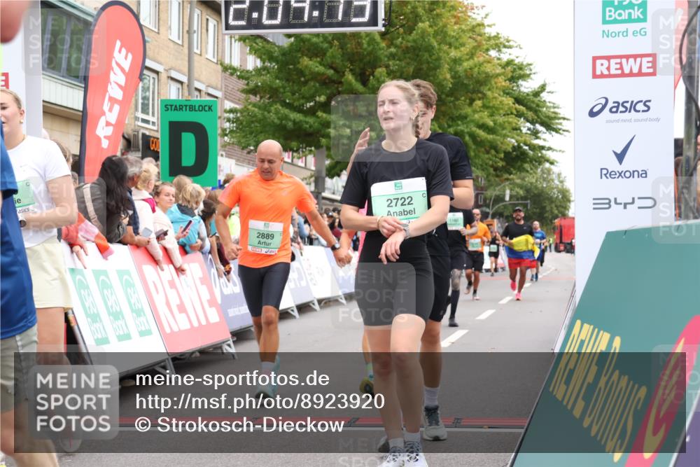21.09.2025 - PSD Bank Halbmarathon Strokosch-Dieckow http://msf.ph/oto/8923920 21.09.2025 12:03:36 Ziel 1160, 2338, 2520, 2565, 2722, 2787, 2798, 2888, 2889, 3189, 3248 meine-sportfotos.de