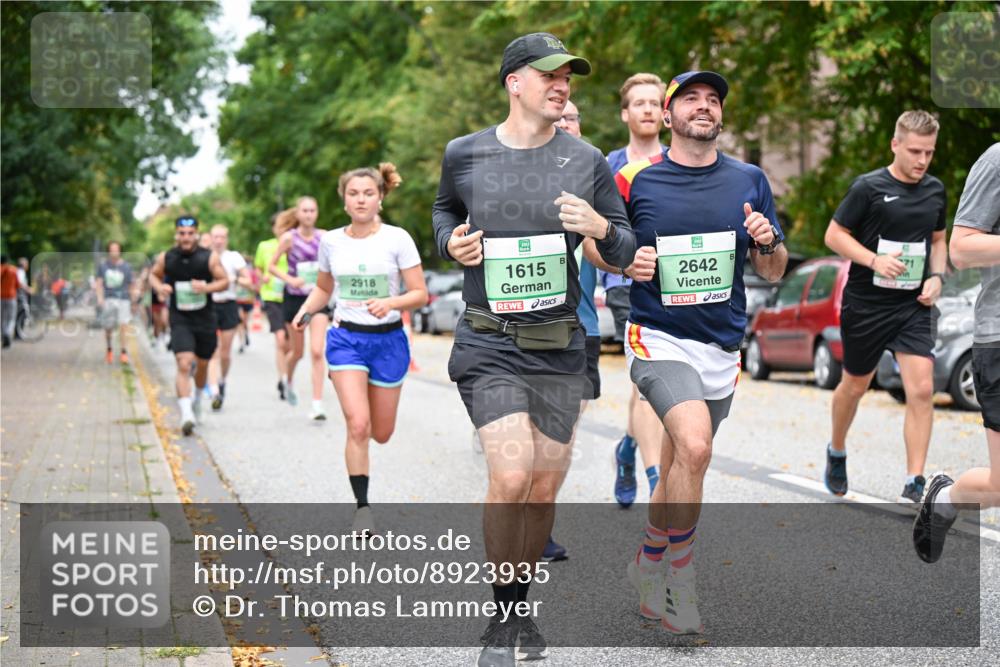 21.09.2025 - PSD Bank Halbmarathon Dr. Thomas Lammeyer http://msf.ph/oto/8923935 21.09.2025 10:43:17 Laufen 2918, 1615, 2642 meine-sportfotos.de