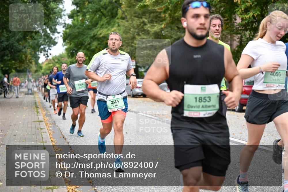 21.09.2025 - PSD Bank Halbmarathon Dr. Thomas Lammeyer http://msf.ph/oto/8924007 21.09.2025 10:43:21 Laufen 2306, 2534, 1853, 4056 meine-sportfotos.de
